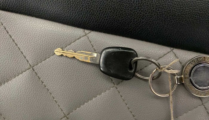 2014 Maruti Wagon R 1.0 LXI, Petrol, Manual, 53,555 km, Key Close Up