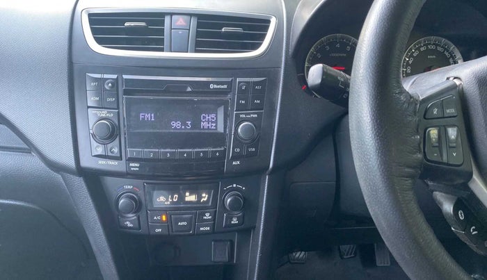 2017 Maruti Swift ZXI, Petrol, Manual, 81,900 km, Air Conditioner