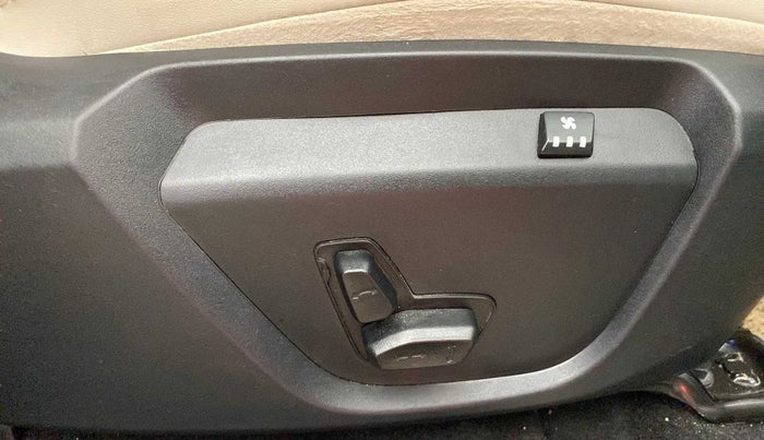 2021 Tata Safari XZA PLUS GOLD 6 S, Diesel, Automatic, 62,649 km, Driver Side Adjustment Panel