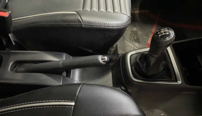 2023 Maruti Swift VXI, Petrol, Manual, 13,032 km, Gear Lever