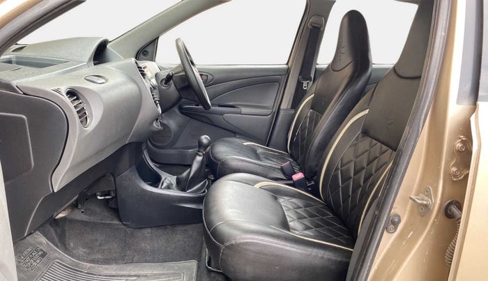 2013 Toyota Etios G, Petrol, Manual, 66,250 km, Right Side Front Door Cabin