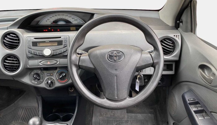 2013 Toyota Etios G, Petrol, Manual, 66,250 km, Steering Wheel Close Up