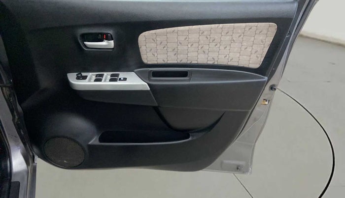 2014 Maruti Wagon R 1.0 VXI, Petrol, Manual, 36,739 km, Driver Side Door Panels Control