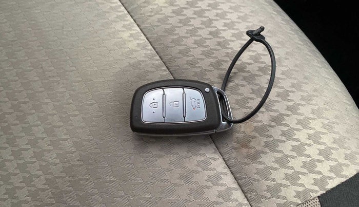 2019 Hyundai Elite i20 ASTA 1.2 (O), Petrol, Manual, 14,567 km, Key Close Up