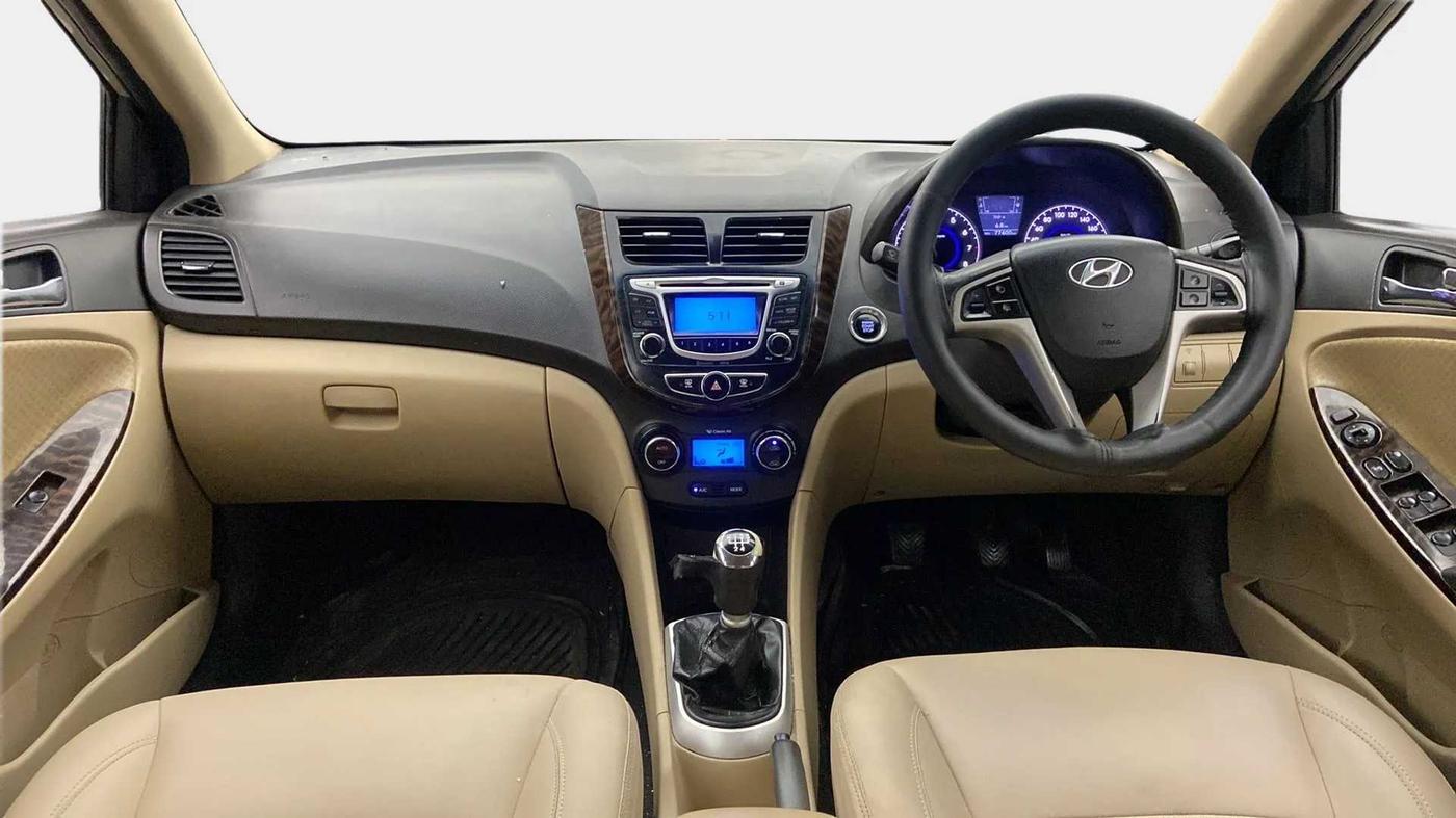 2013 Hyundai Verna FLUIDIC 1.6 VTVT SX OPT, Petrol, Manual, 77,458 km, Dashboard