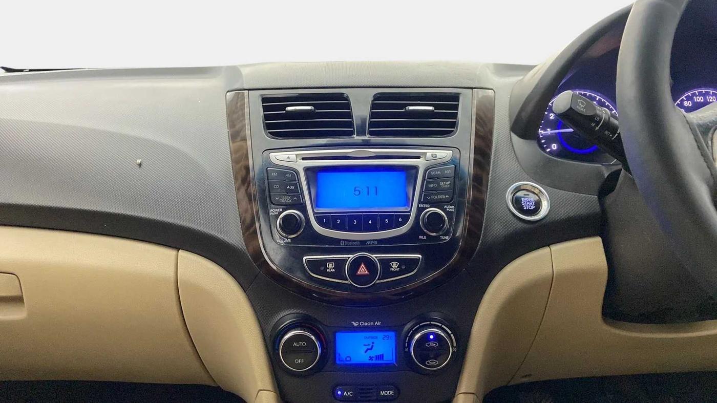 2013 Hyundai Verna FLUIDIC 1.6 VTVT SX OPT, Petrol, Manual, 77,458 km, Air Conditioner