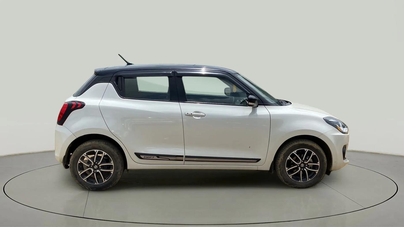 2022 Maruti Swift ZXI PLUS AMT DUAL TONE, Petrol, Automatic, 28,262 km, Right Side View