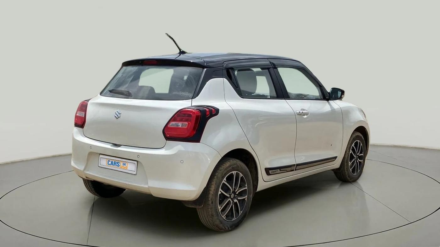 2022 Maruti Swift ZXI PLUS AMT DUAL TONE, Petrol, Automatic, 28,262 km, Right Back Diagonal