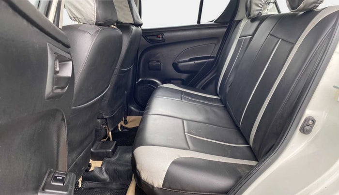 2015 Maruti Swift LXI, Petrol, Manual, 39,039 km, Right Side Rear Door Cabin