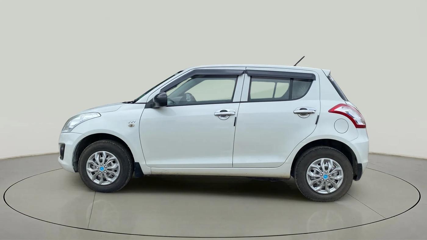 2015 Maruti Swift LXI, Petrol, Manual, 39,039 km, Left Side