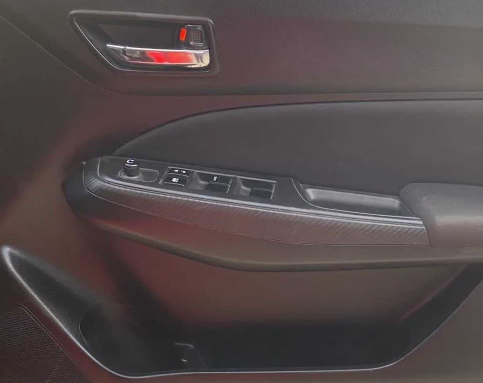 2019 Maruti Swift VXI, Petrol, Manual, 68,349 km, Driver Side Door Panels Control