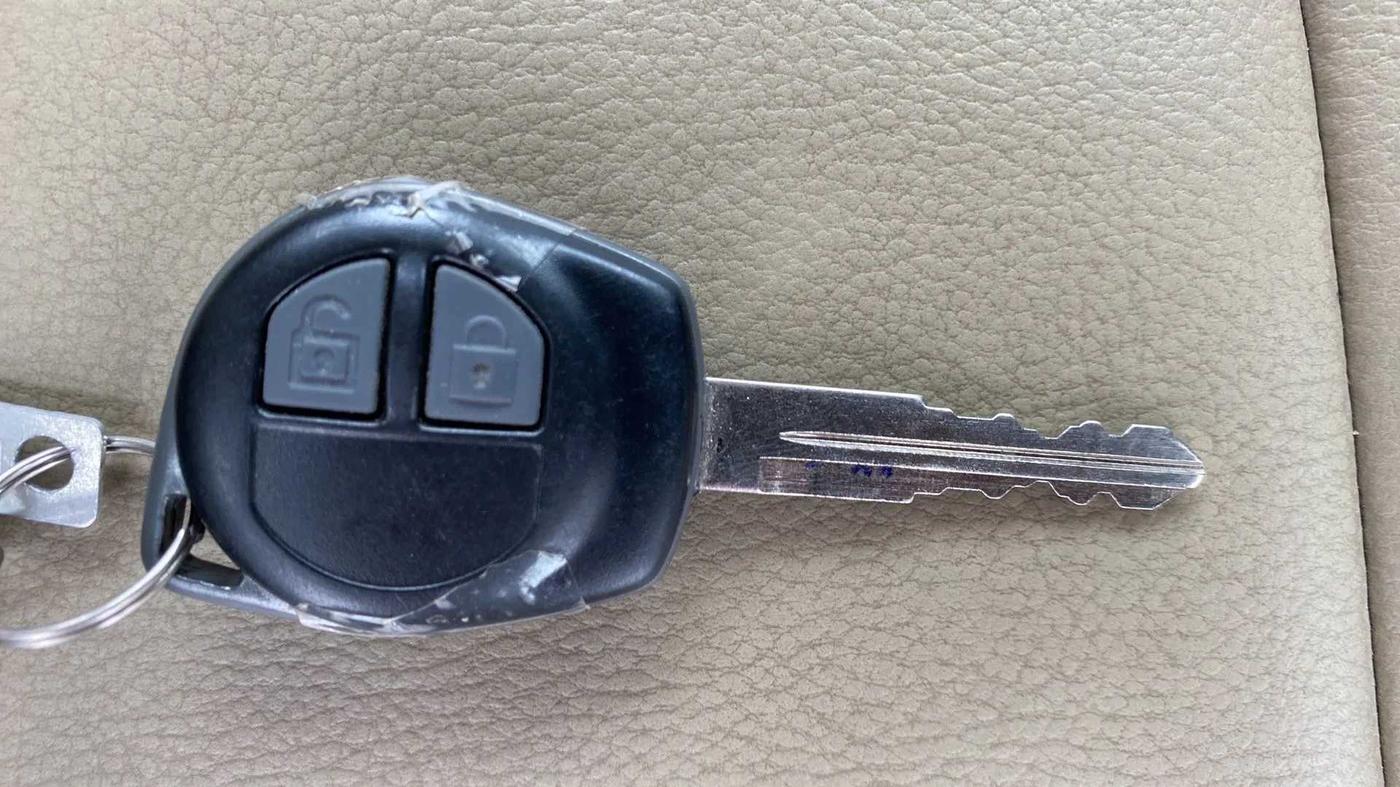 2013 Maruti Swift Dzire VXI, Petrol, Manual, 24,232 km, Key Close Up