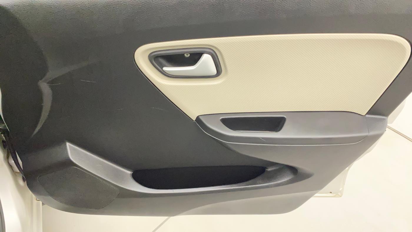 2020 Maruti Alto VXI, Petrol, Manual, 36,268 km, Driver Side Door Panels Control