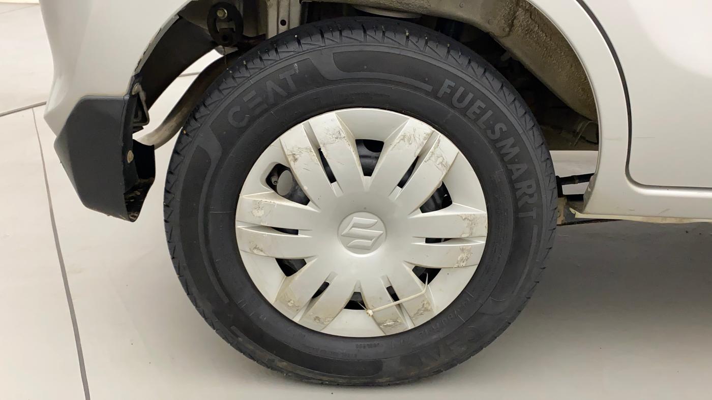 2020 Maruti Alto VXI, Petrol, Manual, 36,268 km, Right Rear Wheel