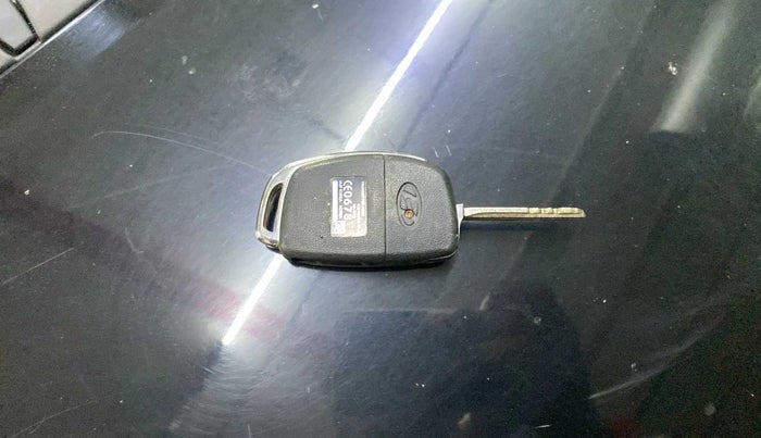2014 Hyundai Xcent S 1.2, CNG, Manual, 38,925 km, Lock system - Keyless sensor not working