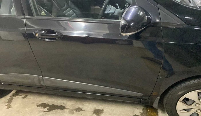 2014 Hyundai Xcent S 1.2, CNG, Manual, 38,925 km, Driver-side door - Slightly dented