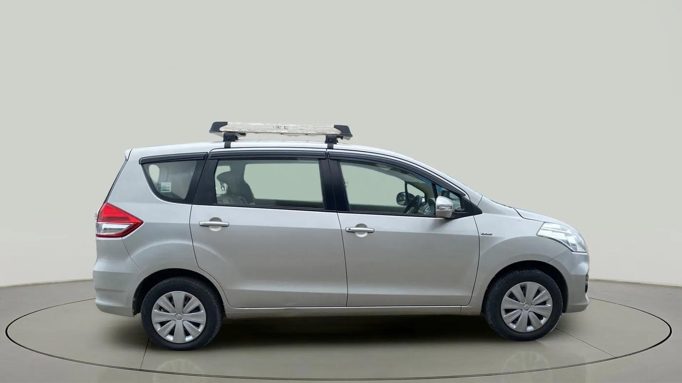 2016 Maruti Ertiga VDI SHVS, Diesel, Manual, 30,039 km, Right Side