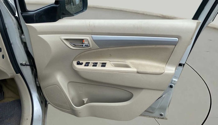 2016 Maruti Ertiga VDI SHVS, Diesel, Manual, 30,039 km, Driver Side Door Panels Control