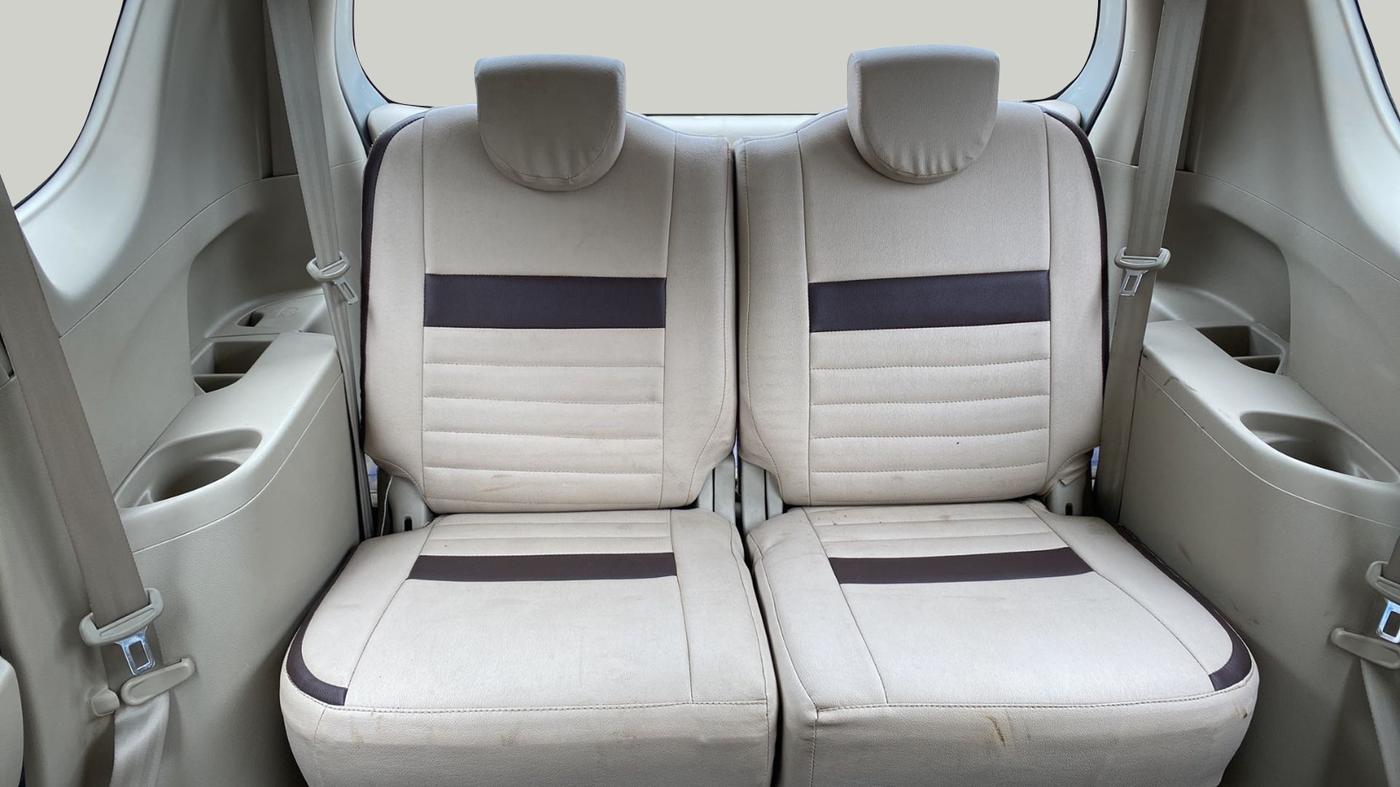 2016 Maruti Ertiga VDI SHVS, Diesel, Manual, 30,039 km, Third Seat Row ( optional )