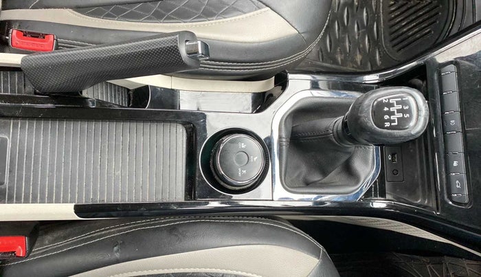 2020 Tata NEXON XZ PLUS PETROL DUAL TONE, Petrol, Manual, 22,648 km, Gear Lever