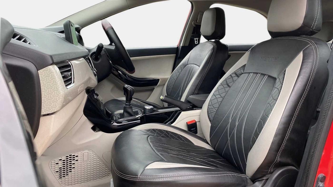 2020 Tata NEXON XZ PLUS PETROL DUAL TONE, Petrol, Manual, 22,648 km, Right Side Front Door Cabin