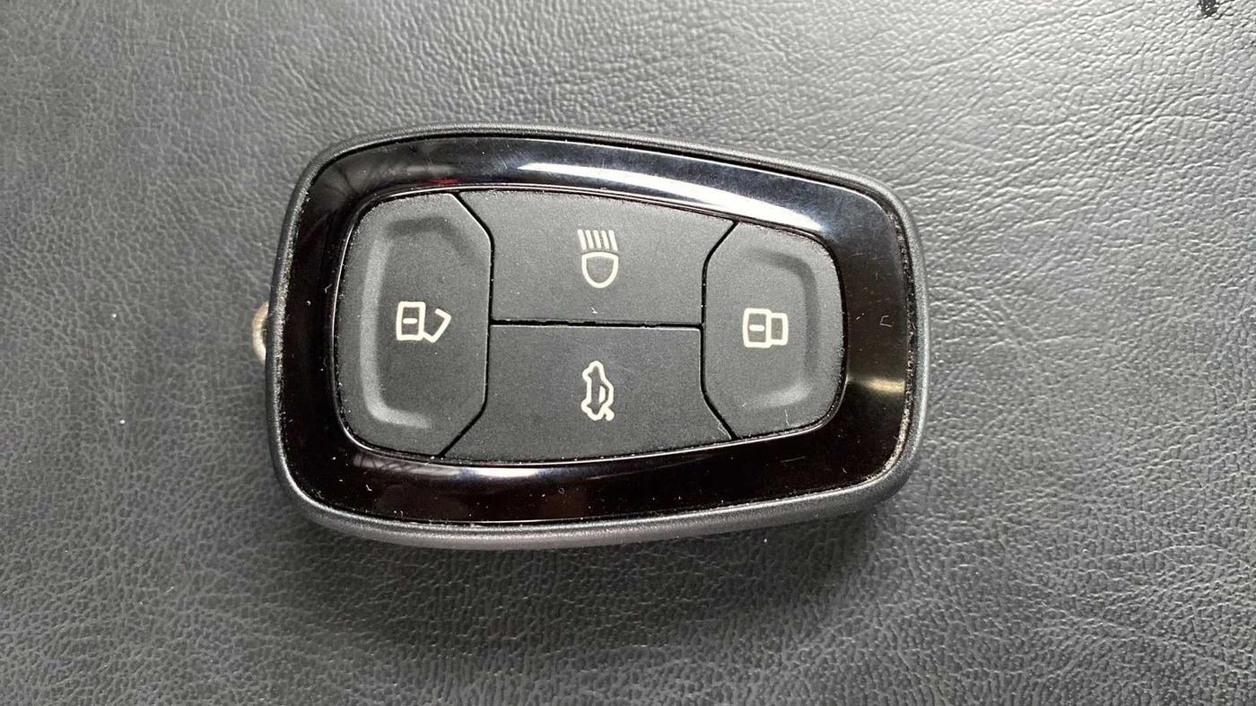2020 Tata NEXON XZ PLUS PETROL DUAL TONE, Petrol, Manual, 22,648 km, Key Close Up