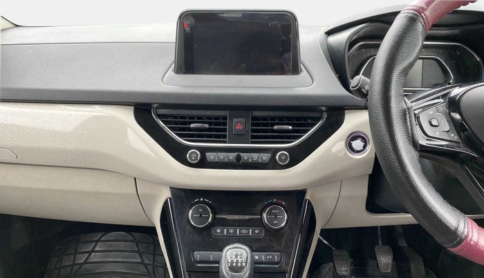 2020 Tata NEXON XZ PLUS PETROL DUAL TONE, Petrol, Manual, 22,648 km, Air Conditioner