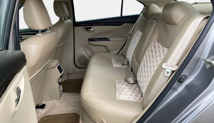 2015 Maruti Ciaz ZDI, Diesel, Manual, 69,216 km, Right Side Rear Door Cabin