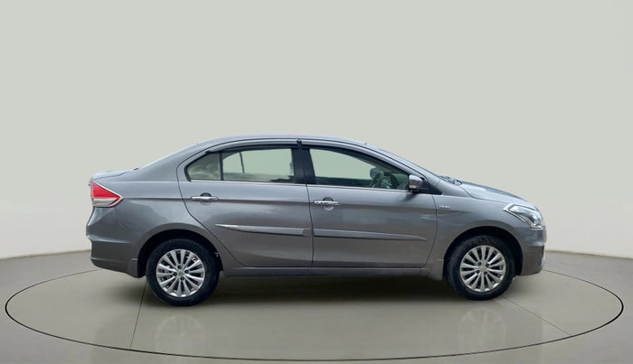 2015 Maruti Ciaz ZDI, Diesel, Manual, 69,216 km, Right Side