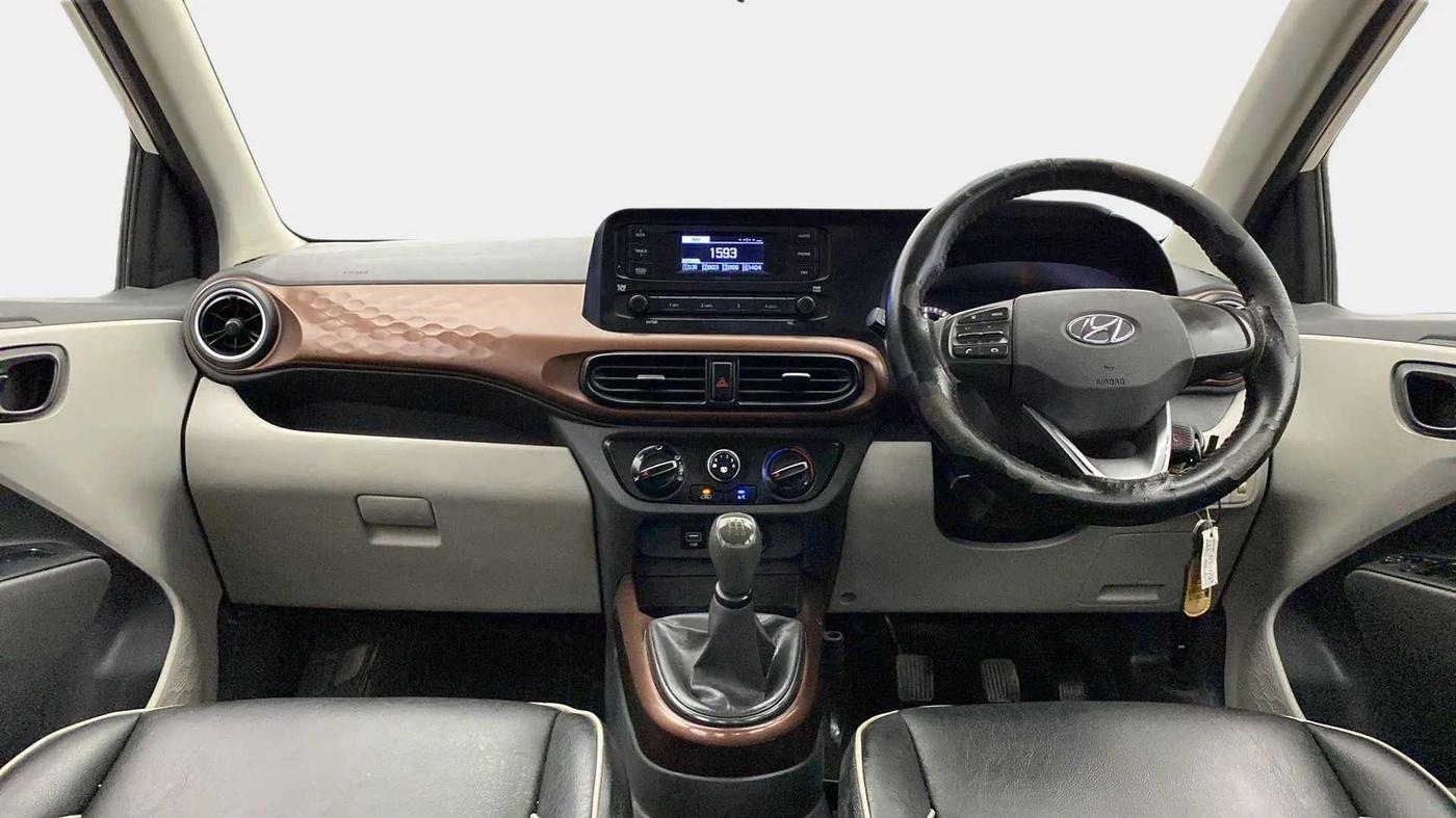 2020 Hyundai AURA S 1.2 CNG, CNG, Manual, 70,759 km, Dashboard