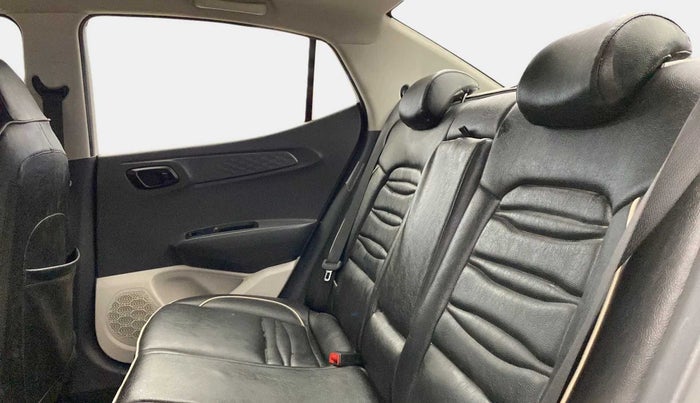 2020 Hyundai AURA S 1.2 CNG, CNG, Manual, 70,759 km, Right Side Rear Door Cabin