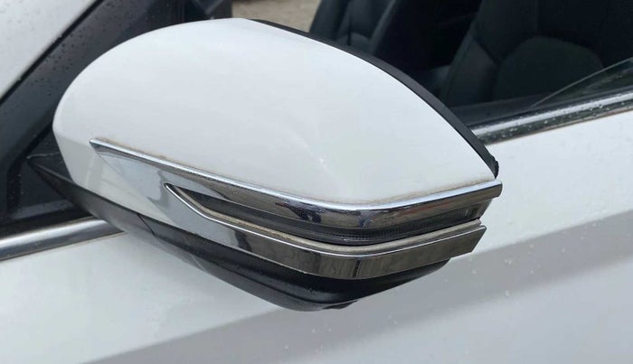 2020 MG HECTOR SHARP 1.5 DCT PETROL, Petrol, Automatic, 59,811 km, Left rear-view mirror - Slight misalignment