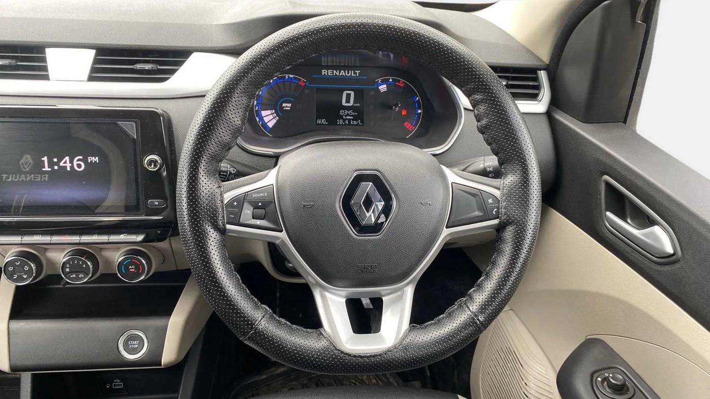2023 Renault TRIBER RXZ, Petrol, Manual, 10,335 km, Steering Wheel Close Up