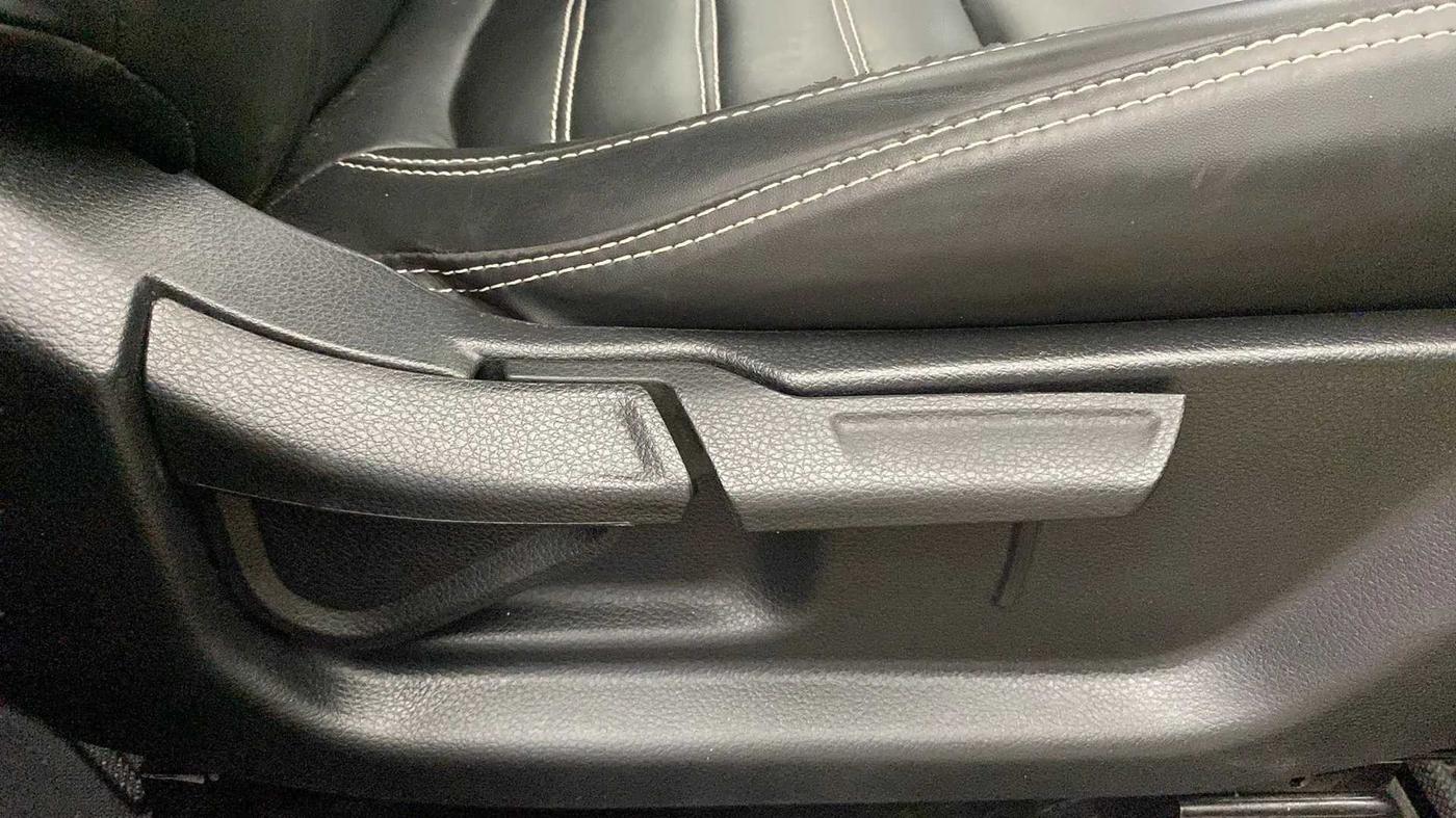 2022 KIA CARENS PRESTIGE PLUS 1.5 DIESEL 7 STR, Diesel, Manual, 10,150 km, Driver Side Adjustment Panel