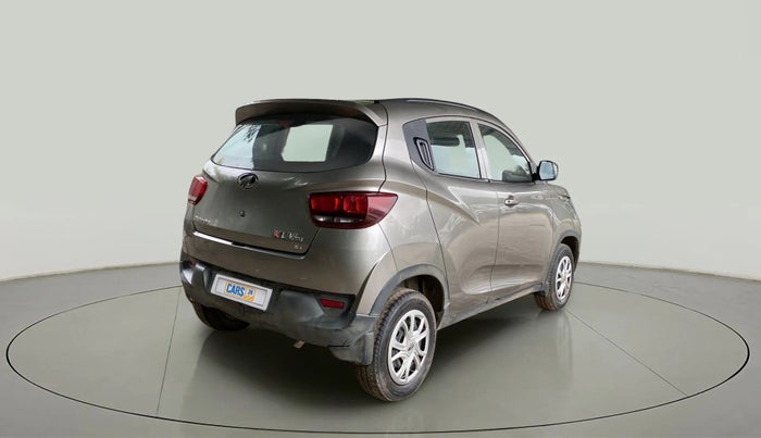 2017 Mahindra Kuv100 K4 6 STR, Petrol, Manual, 38,125 km, Right Back Diagonal