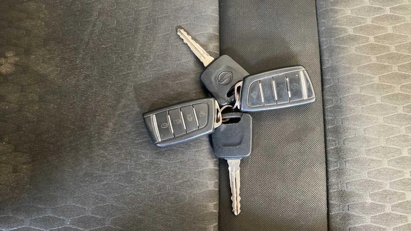 2022 Nissan MAGNITE XE, Petrol, Manual, 28,256 km, Key Close Up