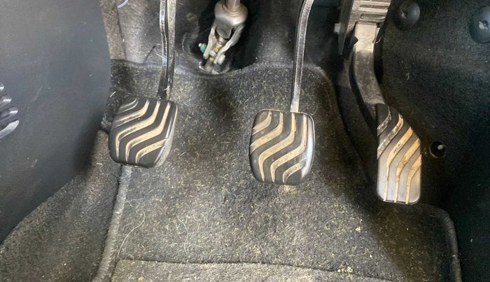 2022 Nissan MAGNITE XE, Petrol, Manual, 28,256 km, Pedals