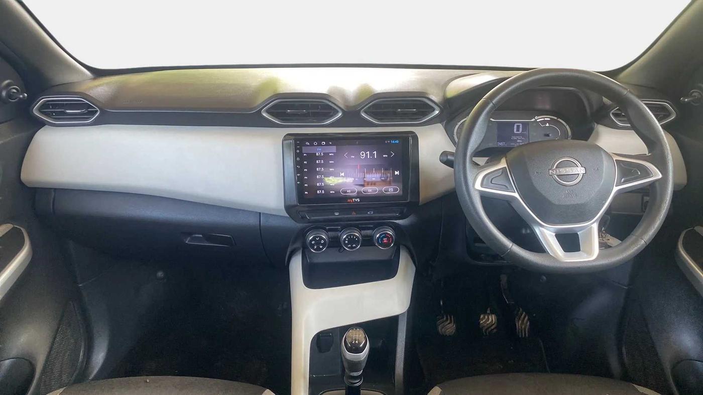 2022 Nissan MAGNITE XE, Petrol, Manual, 28,256 km, Dashboard