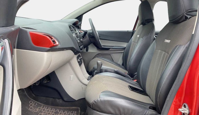 2018 Tata Tiago XZ PETROL, Petrol, Manual, 25,082 km, Right Side Front Door Cabin
