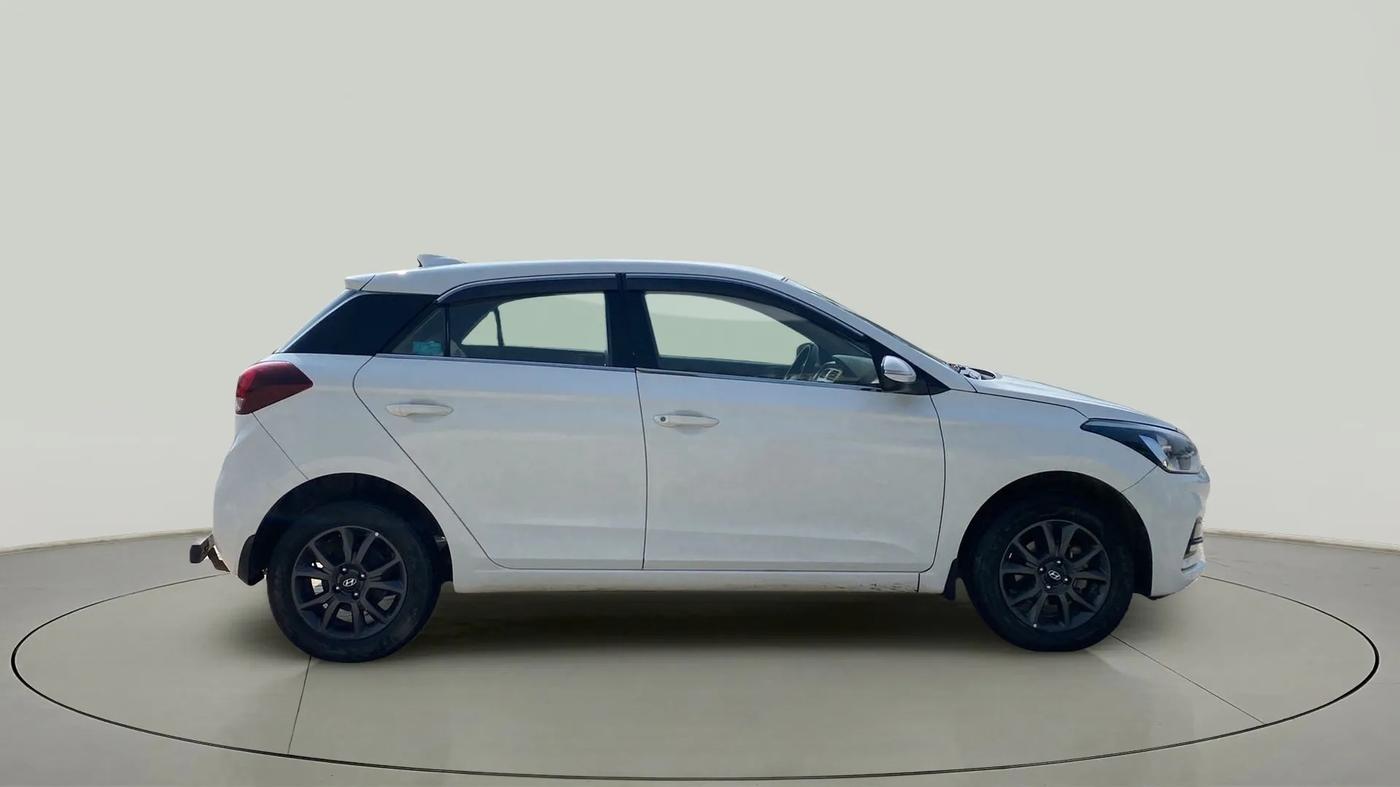 2019 Hyundai Elite i20 SPORTZ PLUS 1.2, Petrol, Manual, 63,075 km, Right Side