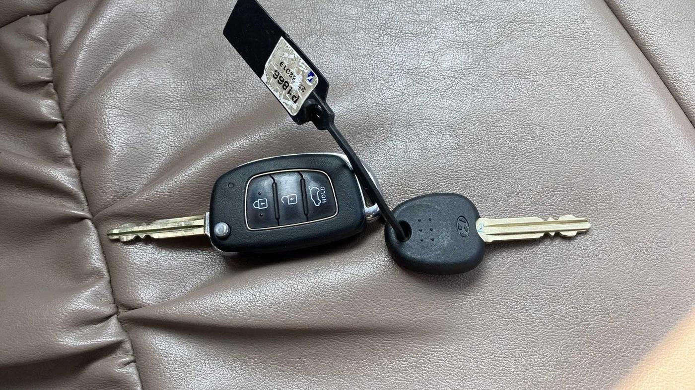 2019 Hyundai Elite i20 SPORTZ PLUS 1.2, Petrol, Manual, 63,075 km, Key Close Up