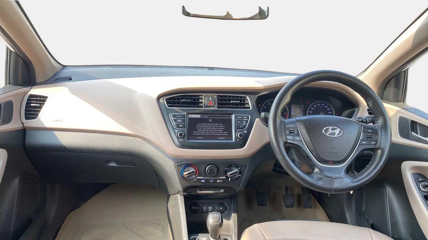 2019 Hyundai Elite i20 SPORTZ PLUS 1.2, Petrol, Manual, 63,075 km, Dashboard