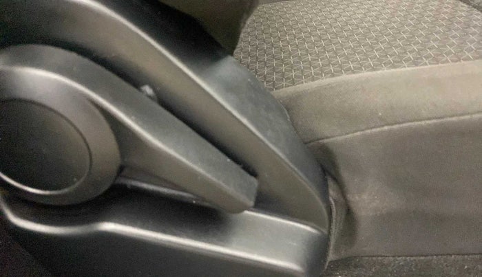 2020 Tata ALTROZ XM PETROL, Petrol, Manual, 16,823 km, Driver Side Adjustment Panel