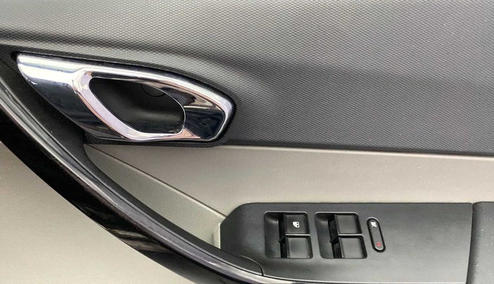 2019 Tata Tiago XZ PLUS PETROL, Petrol, Manual, 98,499 km, Driver Side Door Panels Control