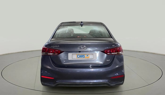 2017 Hyundai Verna 1.6 VTVT SX (O), Petrol, Manual, 45,501 km, Back/Rear