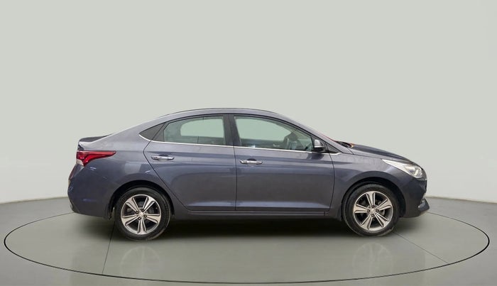 2017 Hyundai Verna 1.6 VTVT SX (O), Petrol, Manual, 45,501 km, Right Side View