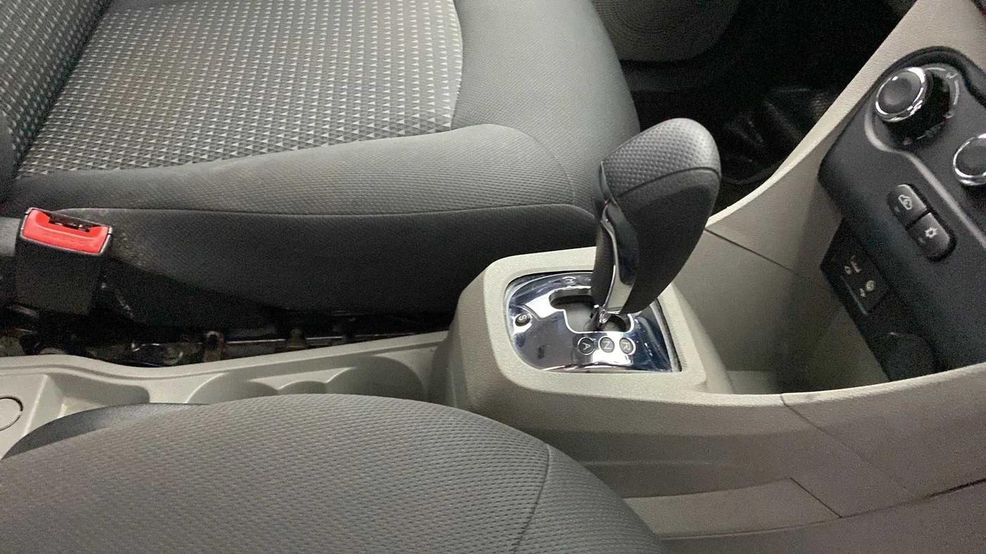 2018 Tata Tiago XZA PETROL, Petrol, Automatic, 27,571 km, Gear Lever