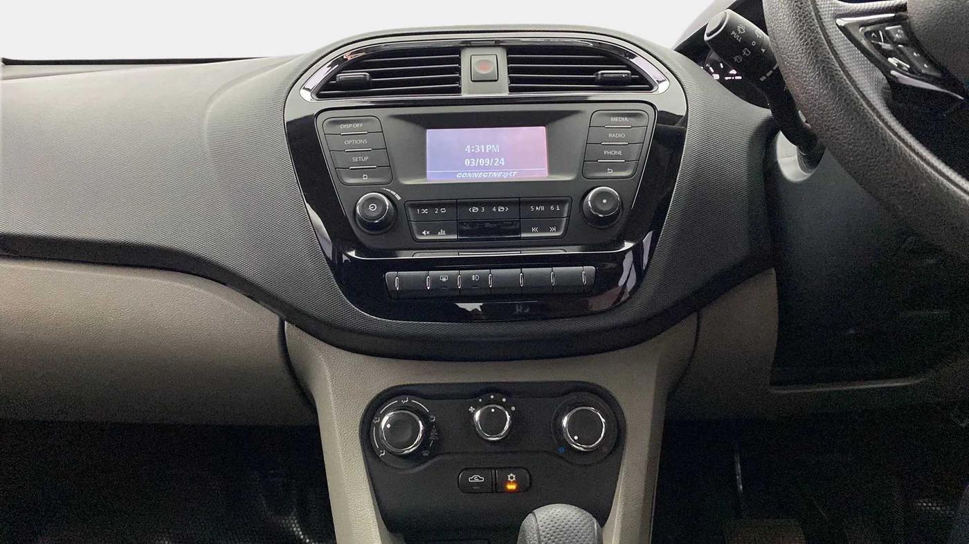2018 Tata Tiago XZA PETROL, Petrol, Automatic, 27,571 km, Air Conditioner