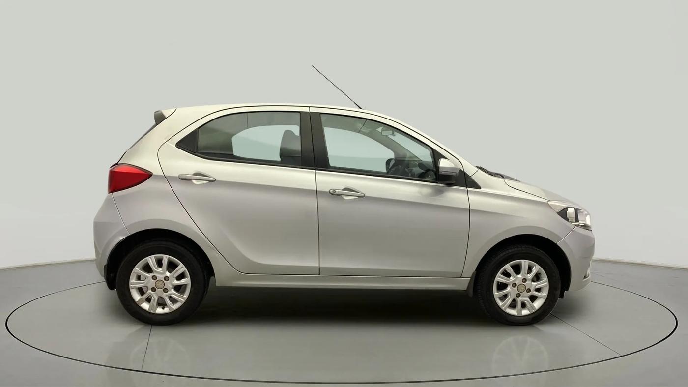 2018 Tata Tiago XZA PETROL, Petrol, Automatic, 27,571 km, Right Side View