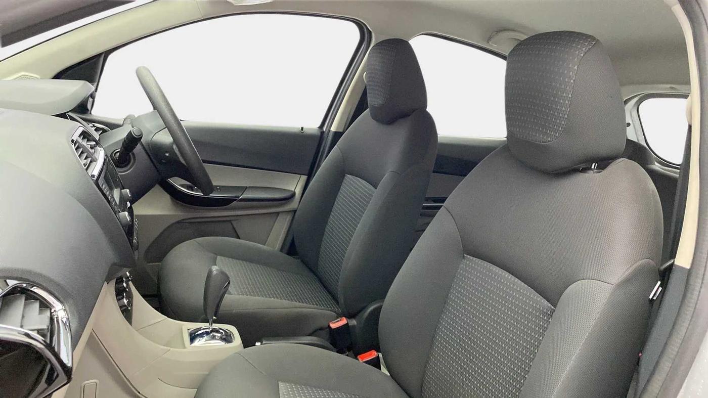 2018 Tata Tiago XZA PETROL, Petrol, Automatic, 27,571 km, Right Side Front Door Cabin